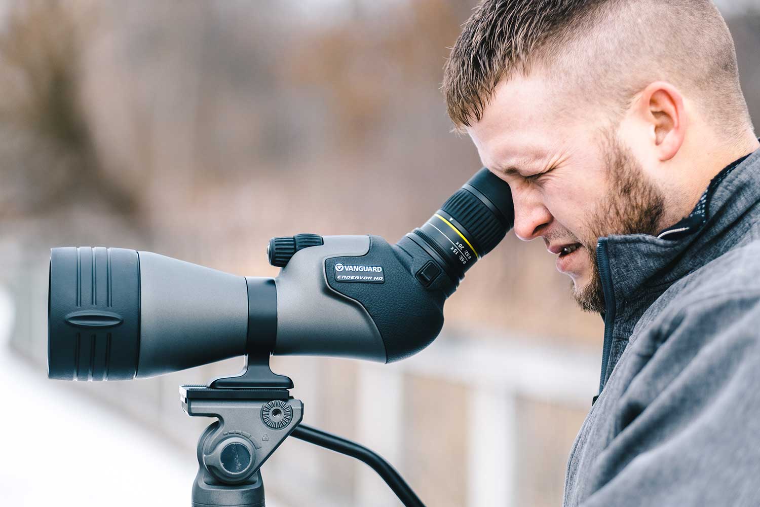 Set Spektiv Vanguard Endeavor 82hd 20-60 x 80 + Stativ veo3 go 265hap + Digiskopie-Kit 