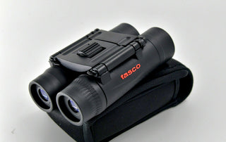 Fernglas Tasco Essentials Compact 10x25