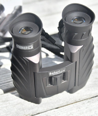 Steiner Safari UltraSharp 10X26 Fernglas