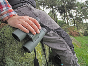 Kowa Genesis XD44 8,5×44 · En main